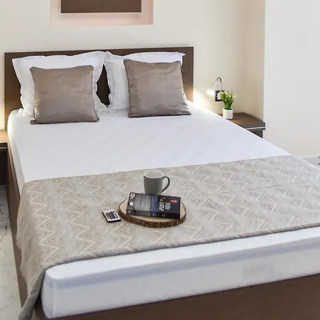 Kaleya House ゲストハウス チェルノモレツ